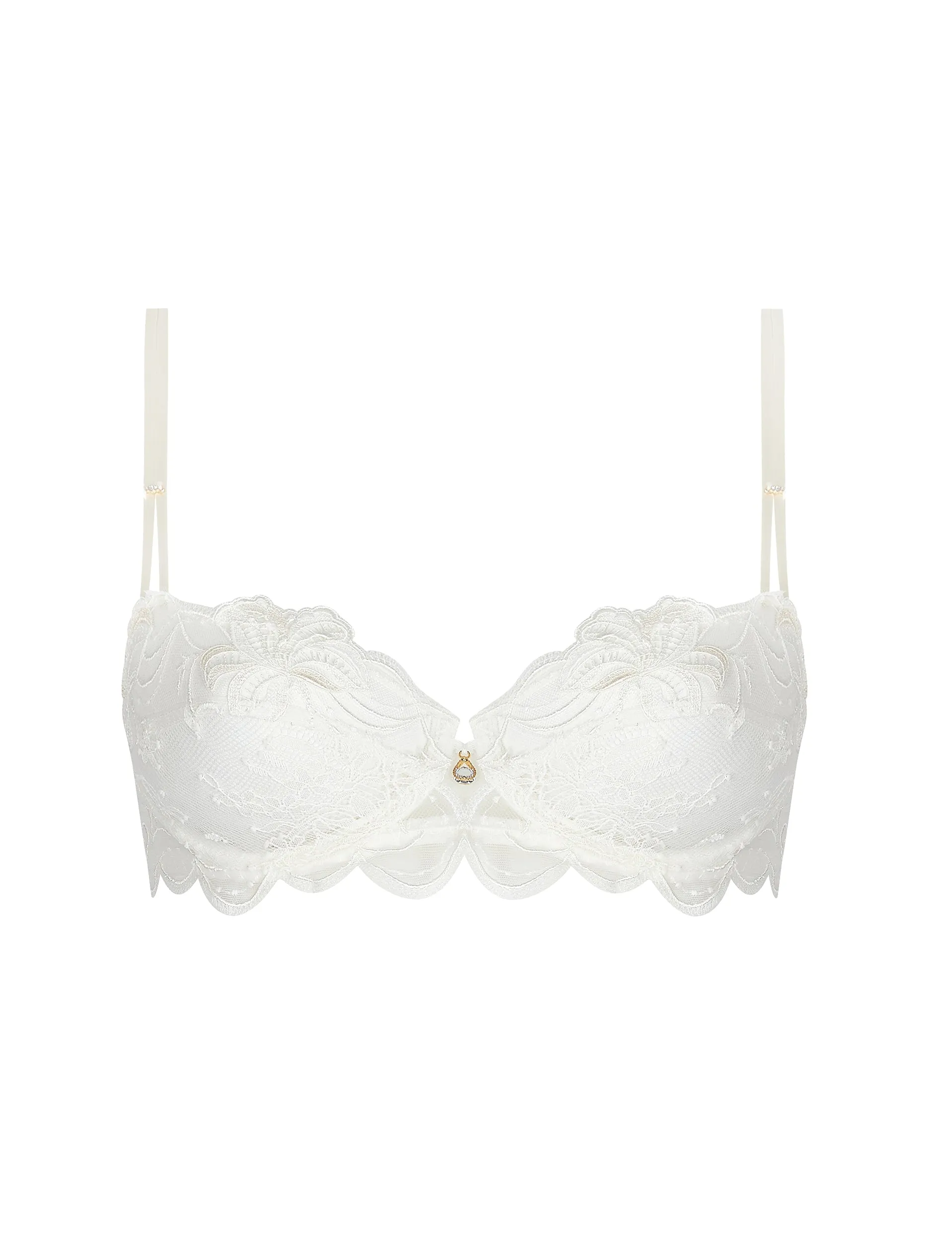 BELLISSIME AMOUR  Demi Cup