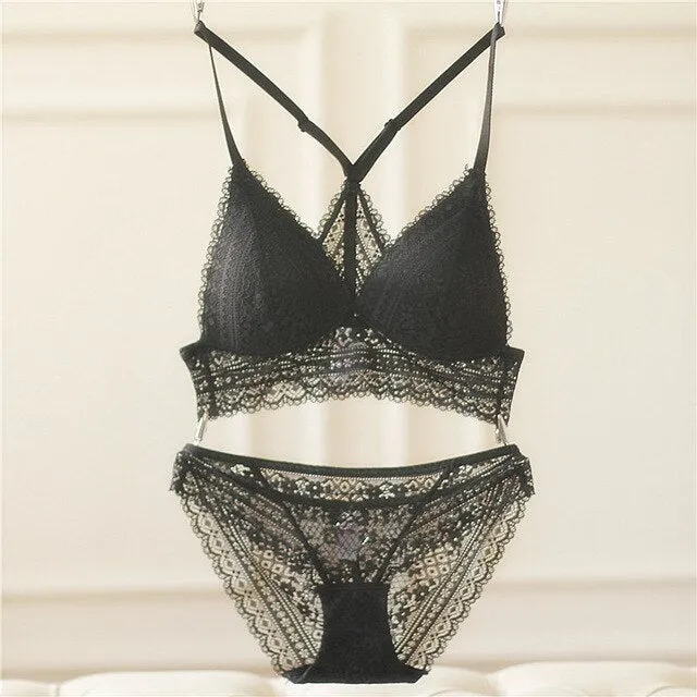 Women Bra And Panties Set Ultra Thin Backless Sexy Lingerie Set Seamless Bralette Female Lace Underwear Sets Red Black Plus Size